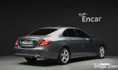 Mercedes-Benz E-Class 2017 2.0 автомат (гидро), миниатюра 2