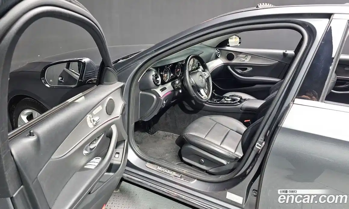 Mercedes-Benz E-Class 2017 2.0 автомат (гидро), фото 10