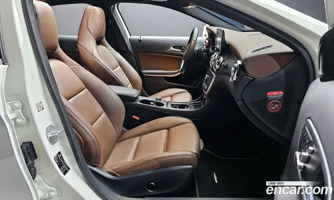Mercedes-Benz GLA-Class 2017 2.0 гидро, фото 11
