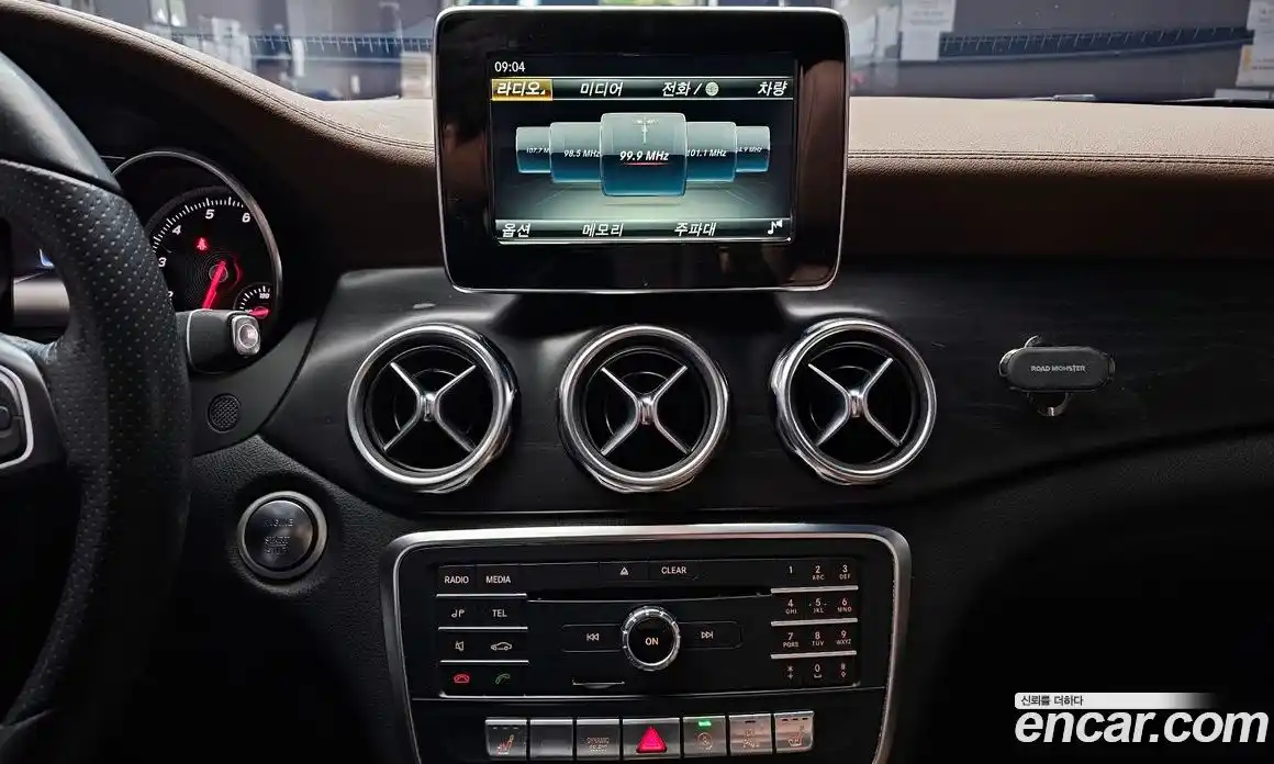 Mercedes-Benz GLA-Class 2017 2.0 гидро, фото 15