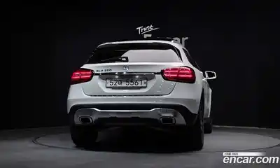 Mercedes-Benz GLA-Class 2017 2.0 гидро, миниатюра 4
