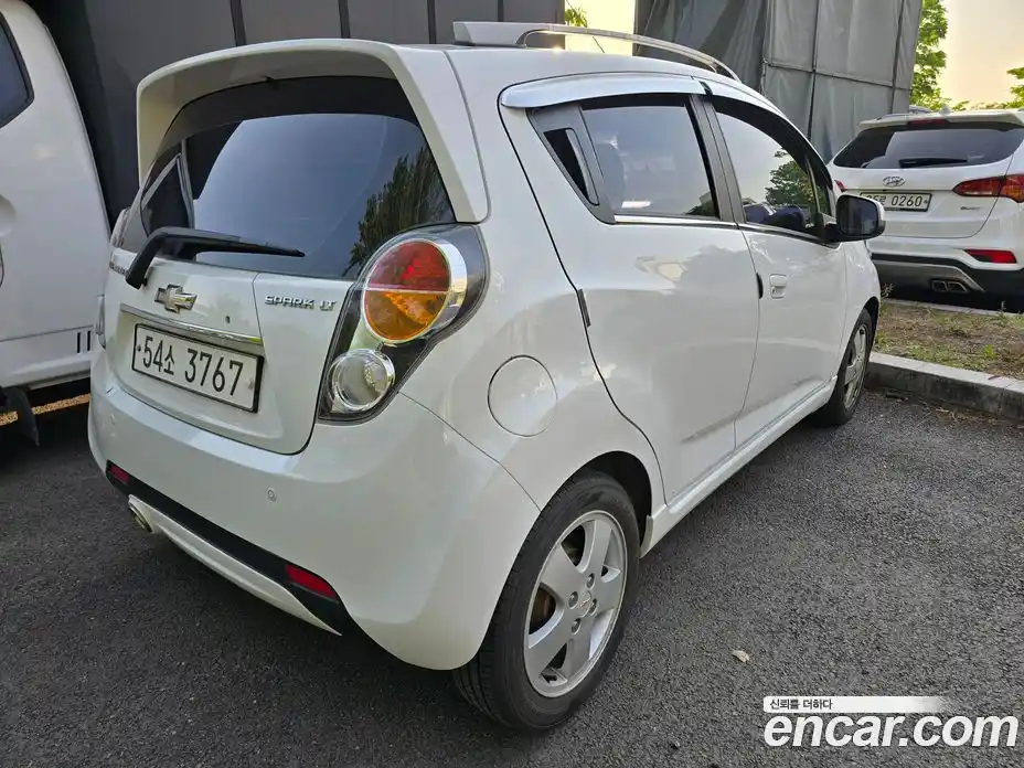 Chevrolet Spark 2012 1.0 автомат (гидро), фото 3