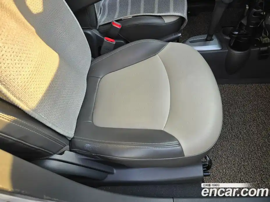 Chevrolet Spark 2012 1.0 автомат (гидро), фото 10