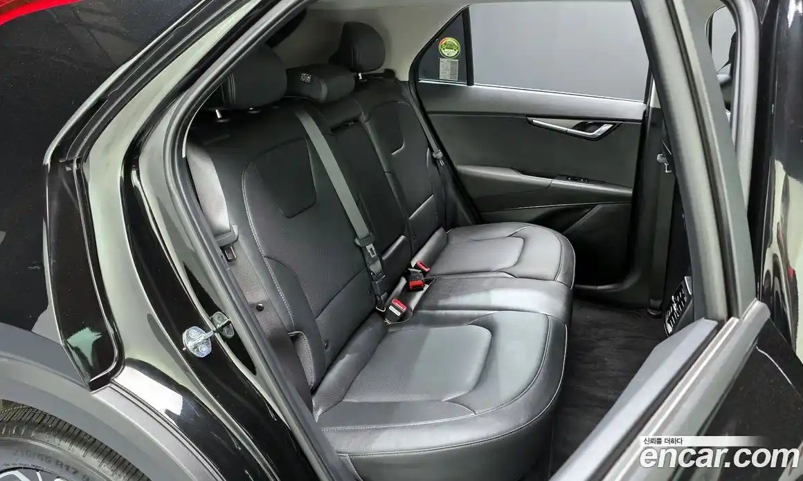 Kia Niro 2023 0.2 автомат (гидро), фото 17