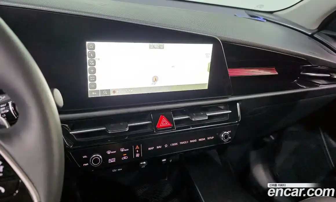 Kia Niro 2023 0.2 автомат (гидро), фото 20
