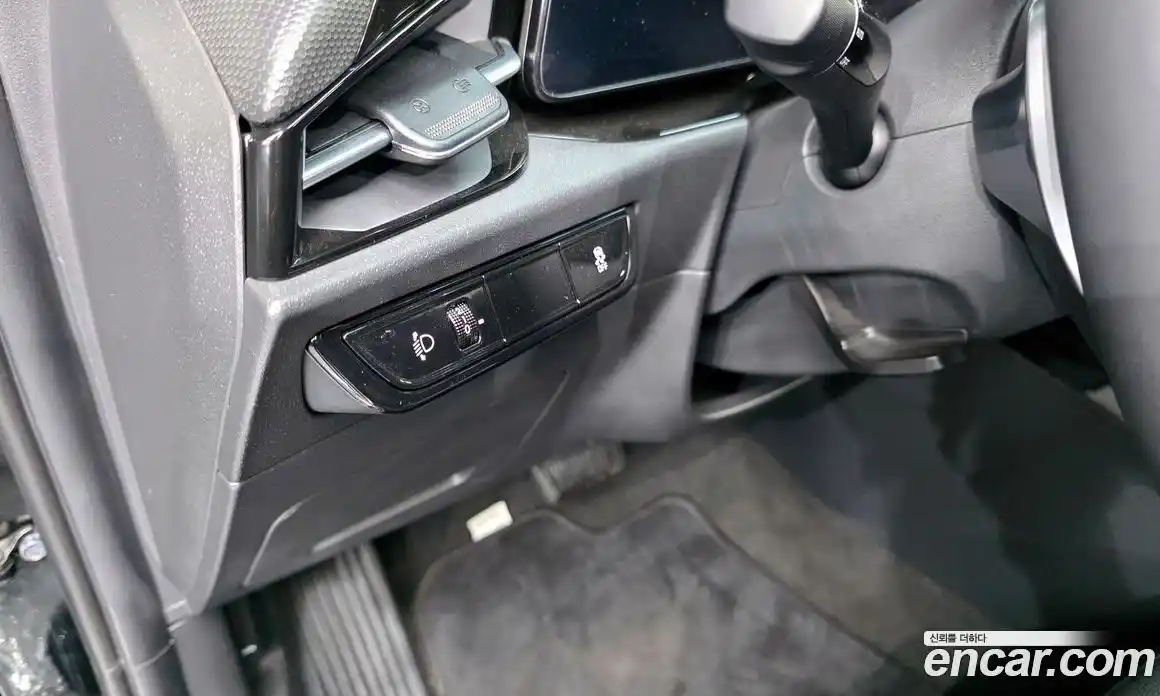 Kia Niro 2023 0.2 автомат (гидро), фото 24