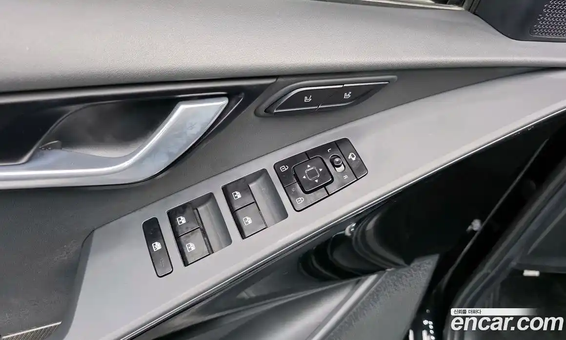 Kia Niro 2023 0.2 автомат (гидро), фото 26