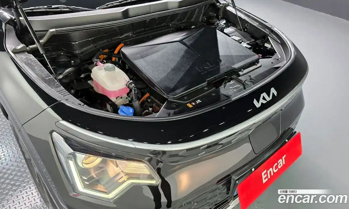 Kia Niro 2023 0.2 автомат (гидро), фото 6