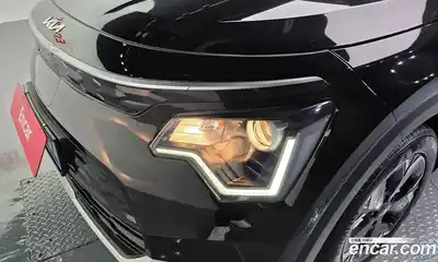 Kia Niro 2023 0.2 автомат (гидро), миниатюра 8