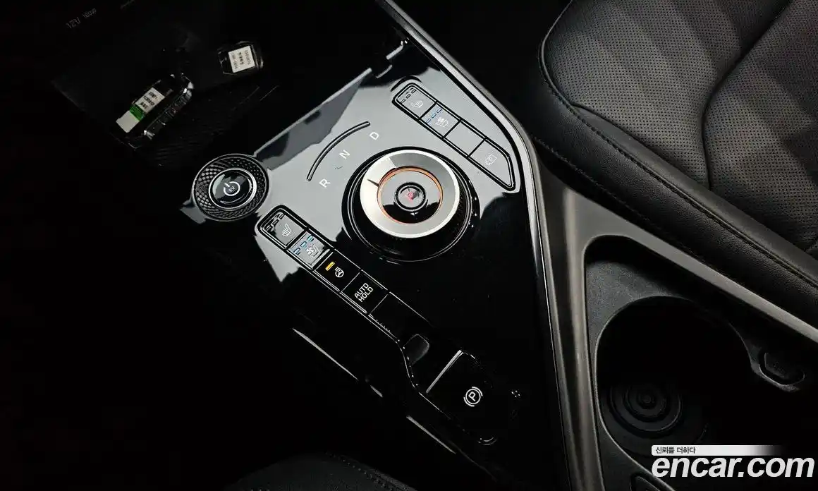 Kia Niro 2023 0.2 автомат (гидро), фото 12