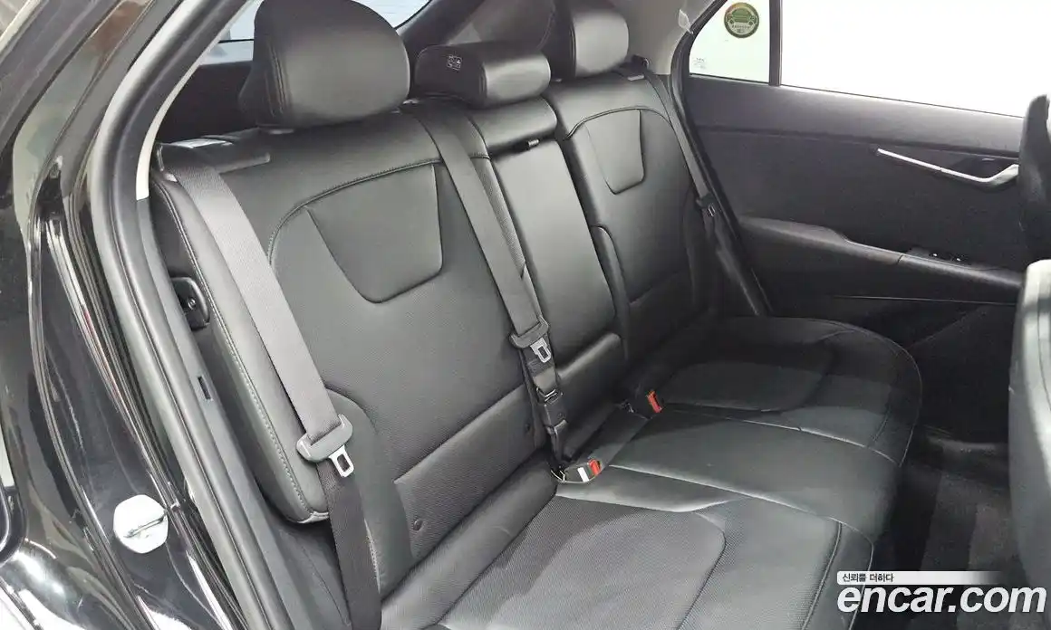 Kia Niro 2023 0.2 автомат (гидро), фото 16