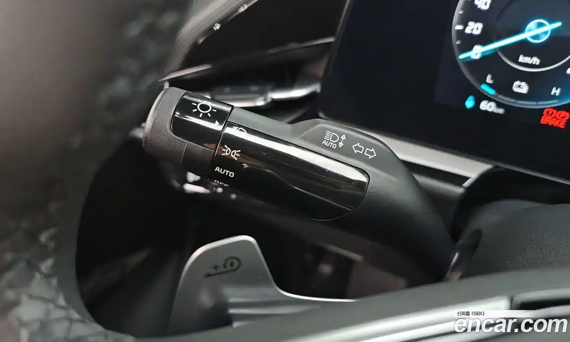 Kia Niro 2023 0.2 автомат (гидро), фото 28