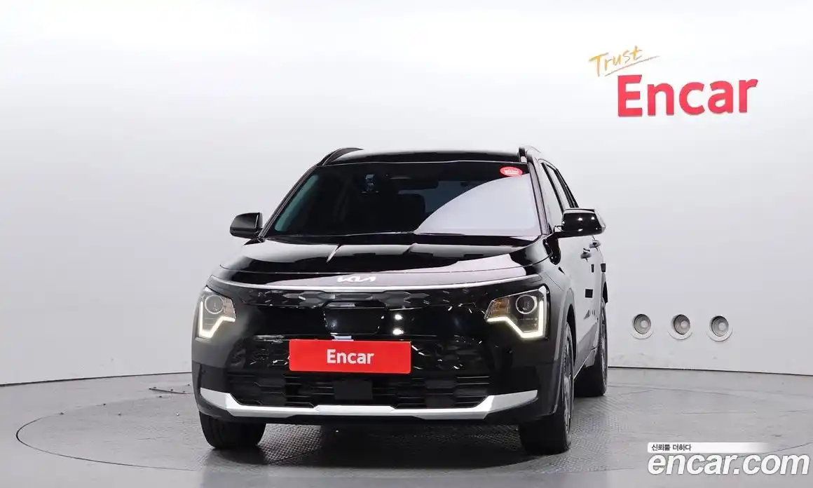 Kia Niro 2023 0.2 автомат (гидро), фото 3