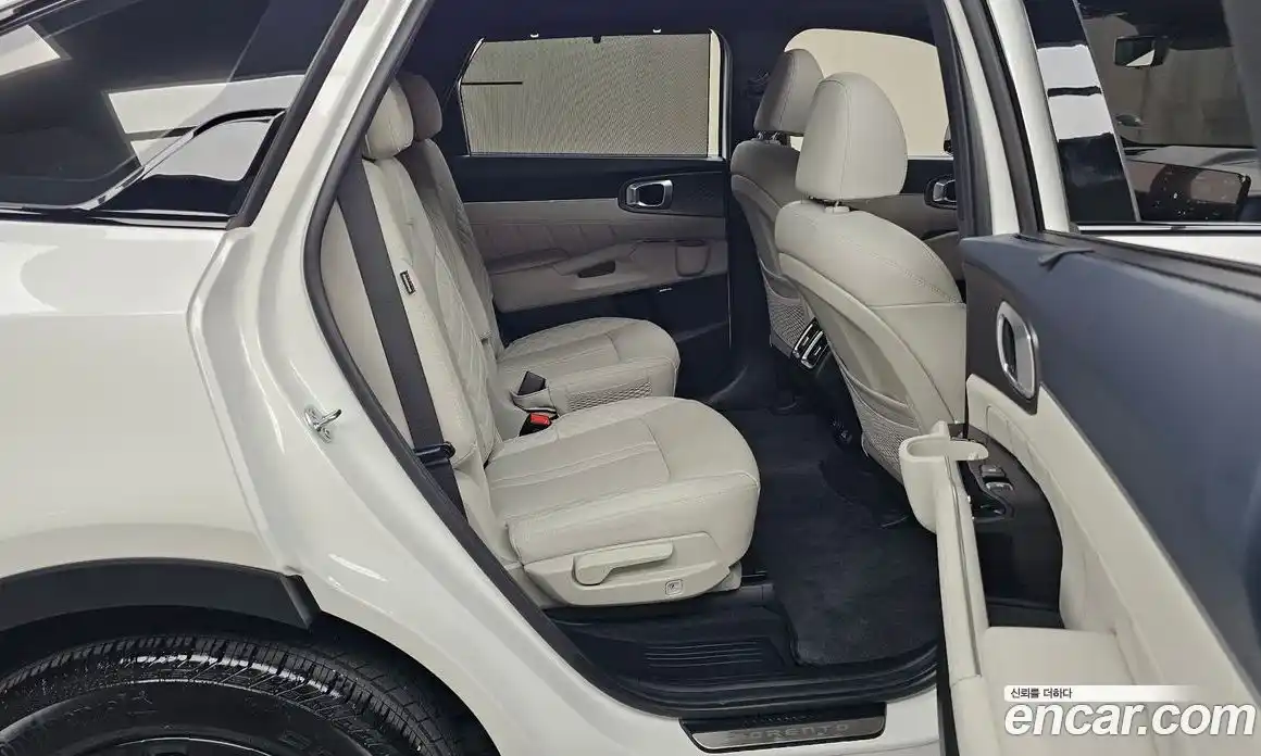 Kia Sorento 2024 1.6 автомат (гидро), фото 17
