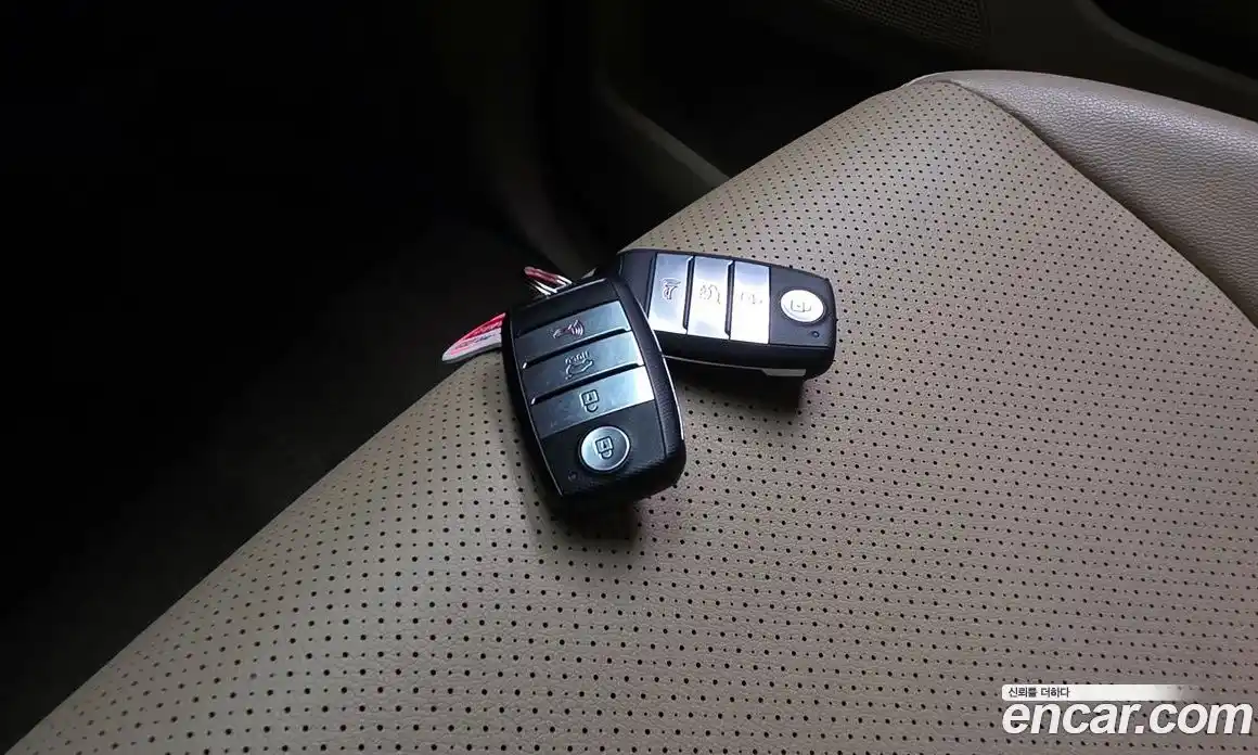 Kia Carnival 2020 2.2 автомат (гидро), фото 26