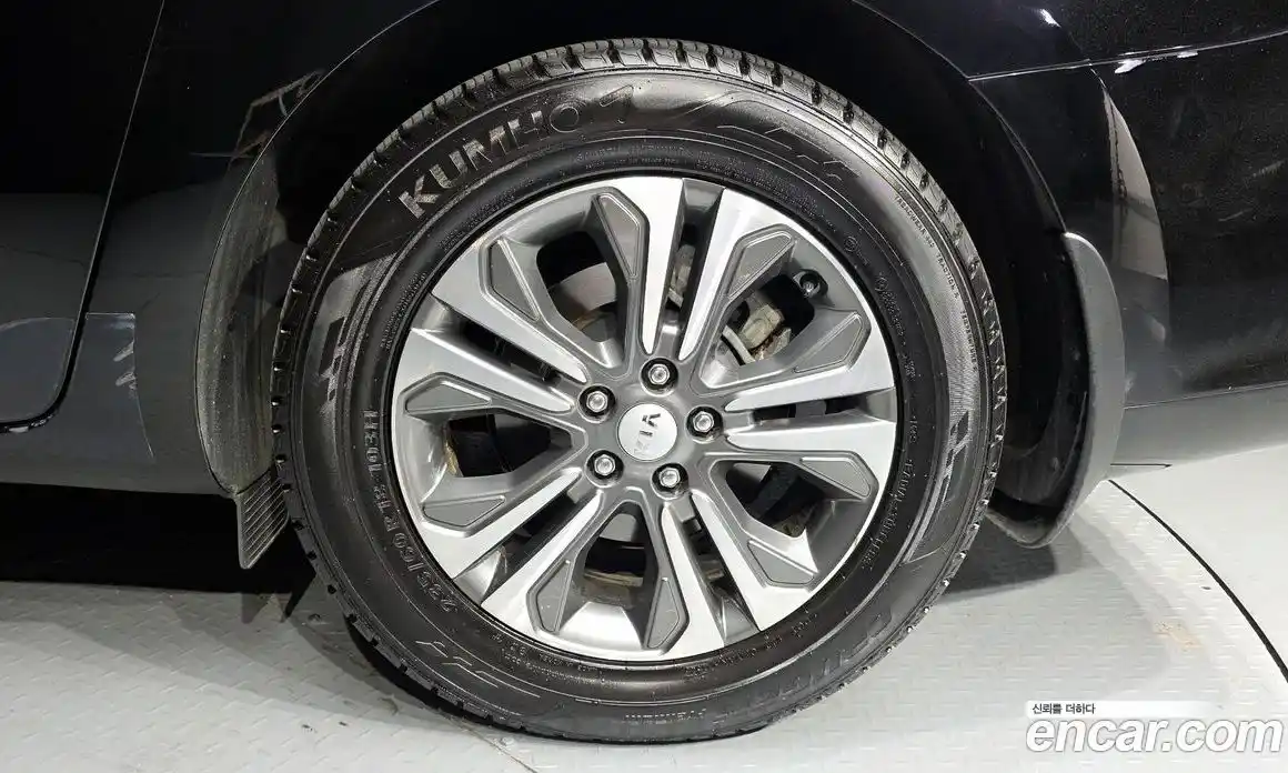 Kia Carnival 2020 2.2 автомат (гидро), фото 29