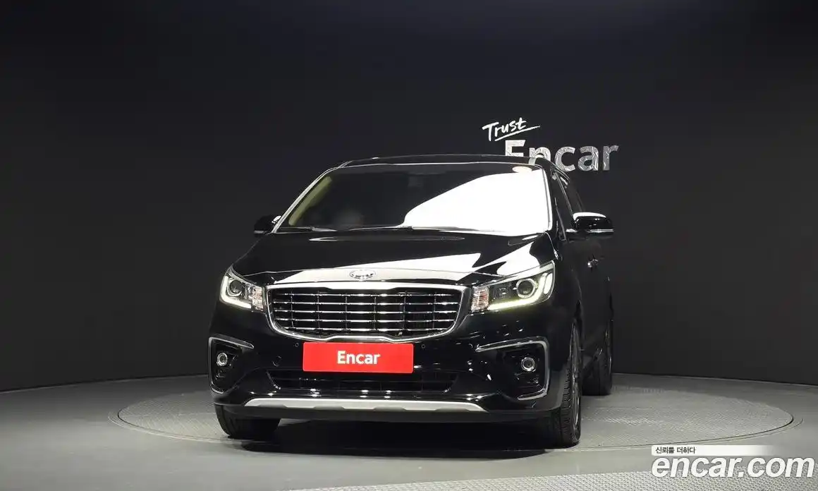 Kia Carnival 2020 2.2 автомат (гидро), фото 3