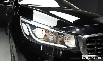 Kia Carnival 2020 2.2 автомат (гидро), миниатюра 8