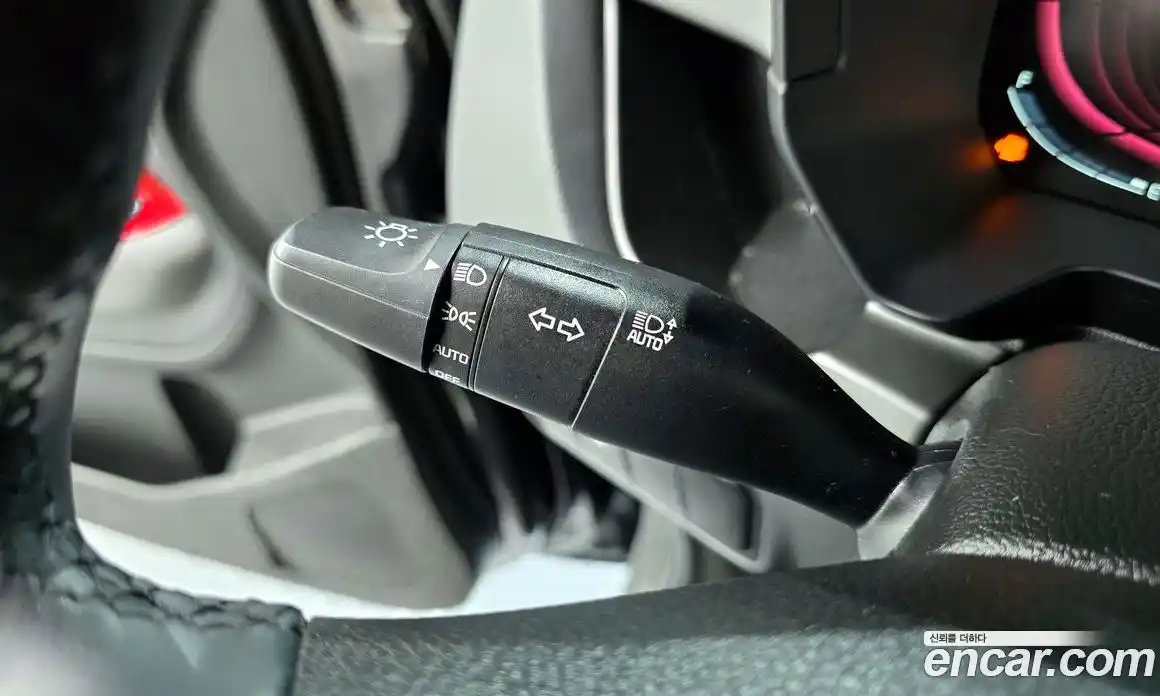 Kia Ray 2023 1.0 автомат (гидро), фото 16