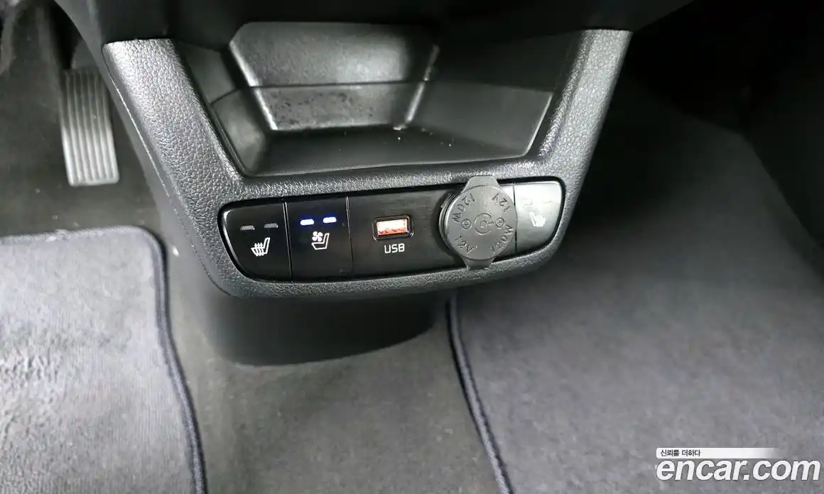 Kia Ray 2023 1.0 автомат (гидро), фото 17