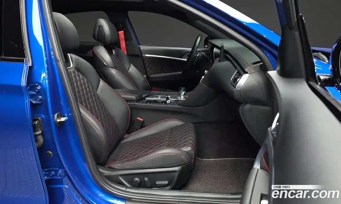 Genesis G70 2021 3.3 автомат (гидро), фото 17