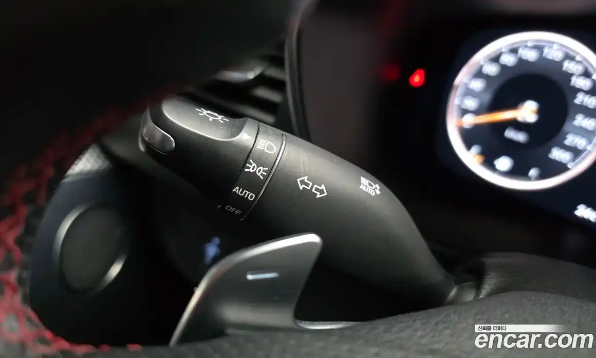 Genesis G70 2021 3.3 автомат (гидро), фото 30