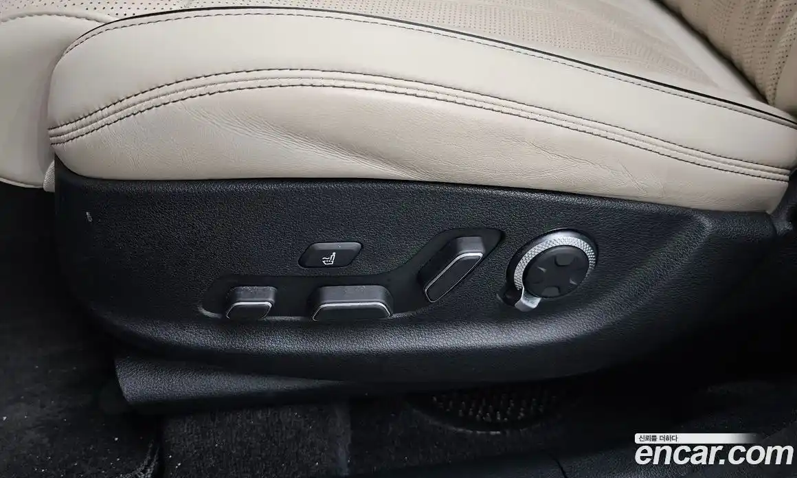 Genesis GV70 2021 2.5 автомат (гидро), фото 31