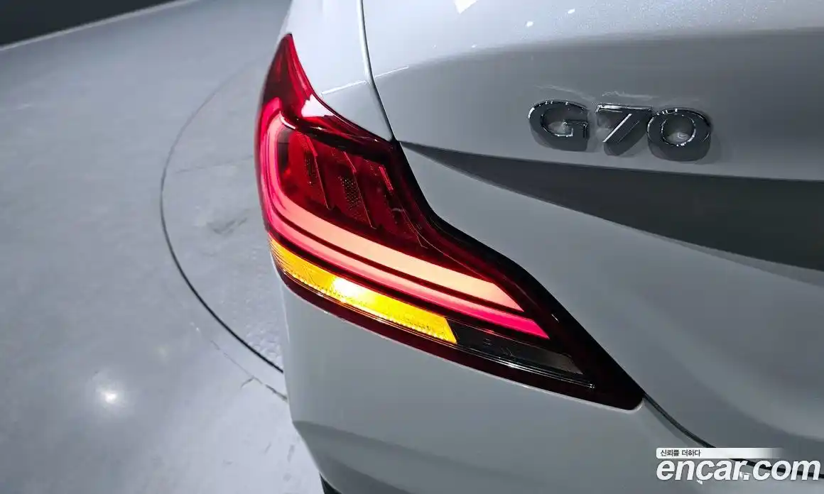 Genesis G70 2020 2.0 автомат (гидро), фото 9