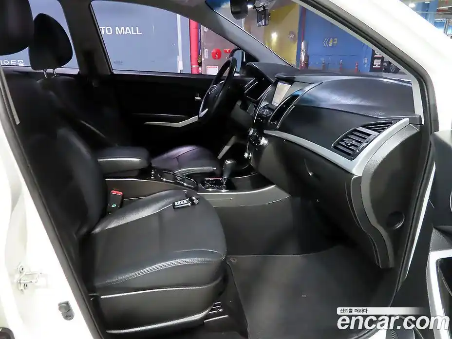 SsangYong Korando 2018 2.2 автомат (гидро), фото 12
