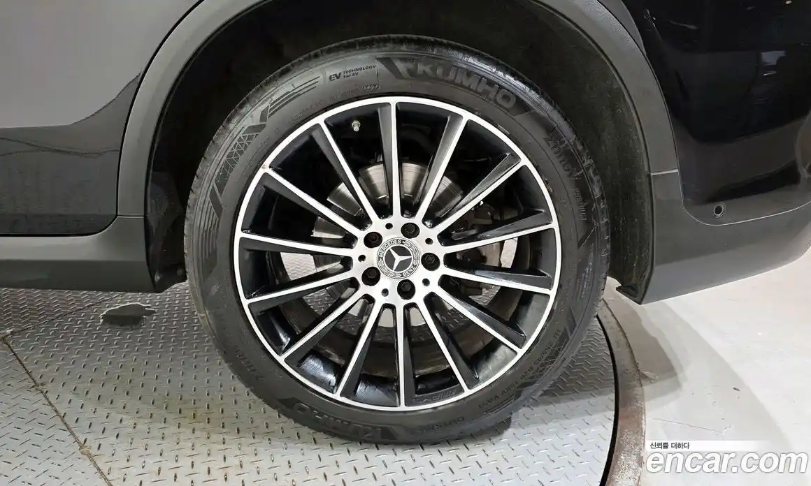 Mercedes-Benz GLC-Class 2018 2.1 гидро, фото 7 Mercedes-Benz GLC-Class 2018 2.1 гидро, фото 7