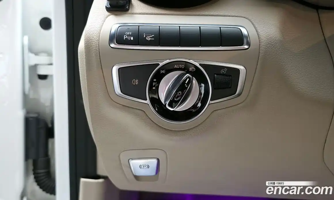Mercedes-Benz C-Class 2017 2.0 автомат (гидро), фото 18