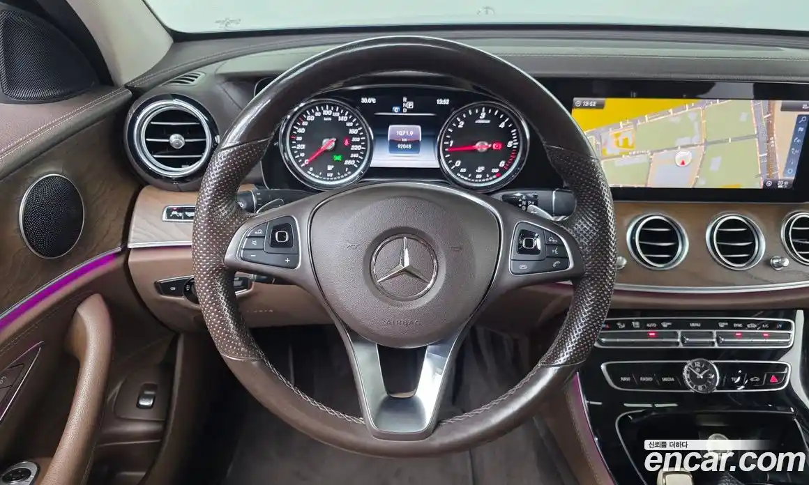 Mercedes-Benz E-Class 2018 1.9 автомат (гидро), фото 19