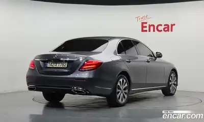 Mercedes-Benz E-Class 2018 1.9 автомат (гидро), миниатюра 2