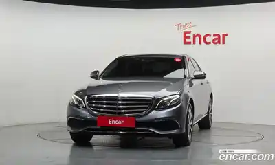 Mercedes-Benz E-Class 2018 1.9 автомат (гидро), миниатюра 3