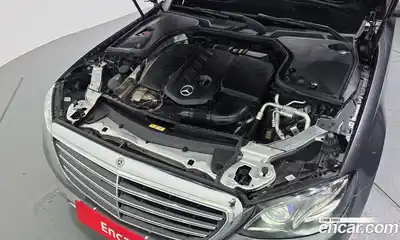 Mercedes-Benz E-Class 2018 1.9 автомат (гидро), миниатюра 6