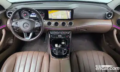 Mercedes-Benz E-Class 2018 1.9 автомат (гидро), миниатюра 10