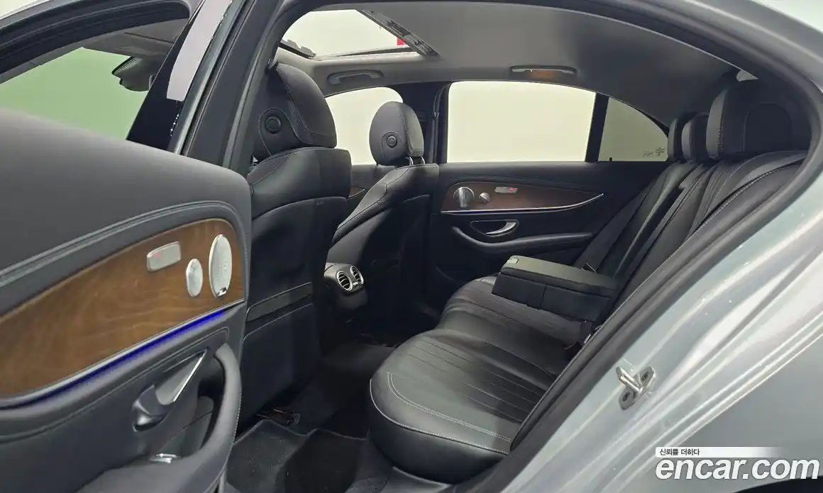 Mercedes-Benz E-Class 2020 2.0 автомат (гидро), фото 12