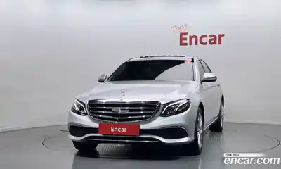 Mercedes-Benz E-Class 2020 2.0 автомат (гидро), миниатюра 3