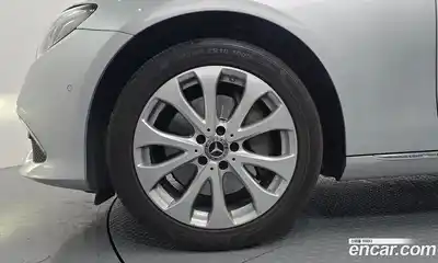 Mercedes-Benz E-Class 2020 2.0 автомат (гидро), миниатюра 5