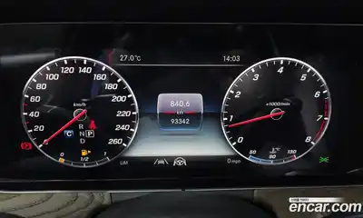 Mercedes-Benz E-Class 2020 2.0 автомат (гидро), миниатюра 8