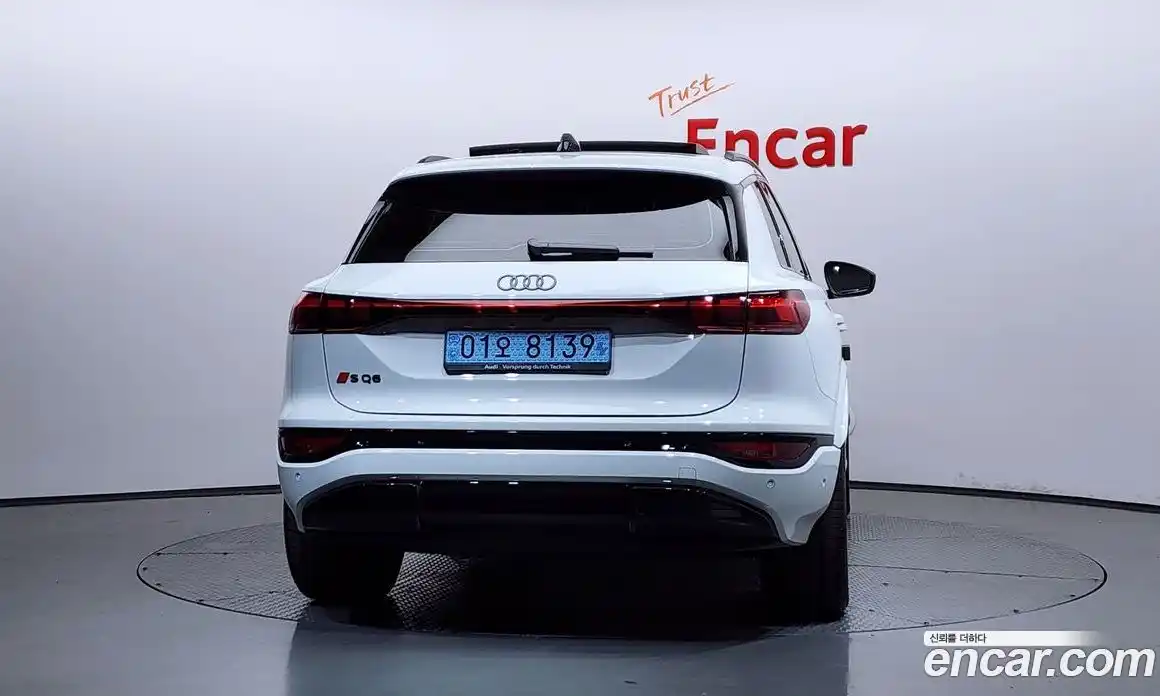 Audi SQ6 e-tron 2025 0.2 автомат (гидро), фото 4
