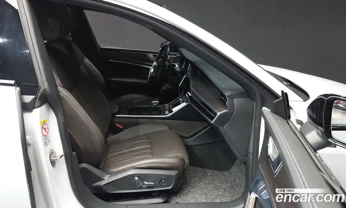 Audi A7 2022 3.0 автомат (гидро), фото 11