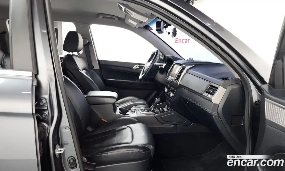 SsangYong Rexton 2018 2.2 автомат (гидро), фото 16