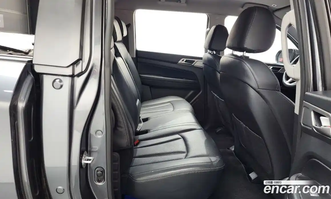 SsangYong Rexton 2018 2.2 автомат (гидро), фото 17