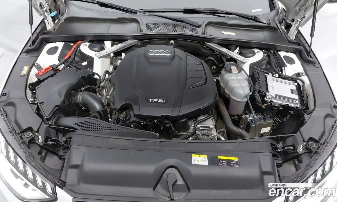 Audi A4 2021 2.0 автомат (гидро), фото 6