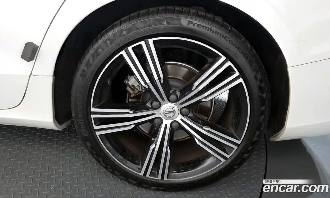Volvo S60 2019 2.0 автомат (гидро), фото 7