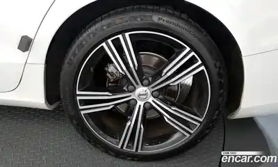 Volvo S60 2019 2.0 автомат (гидро), миниатюра 7