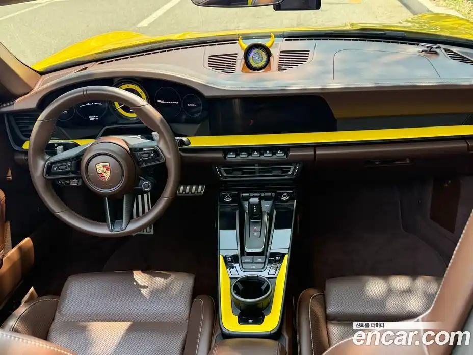 Porsche 911 2023 3.0 автомат (гидро), фото 17