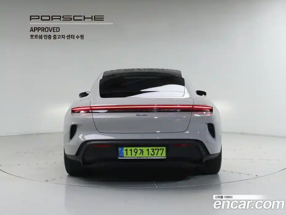 Porsche Taycan 2025 0.1 автомат (гидро), фото 4