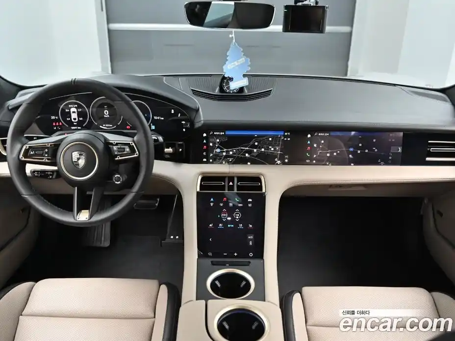 Porsche Taycan 2025 0.1 автомат (гидро), фото 7